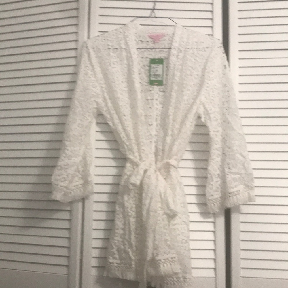 White Lilly Pulitzer cover up - NWT